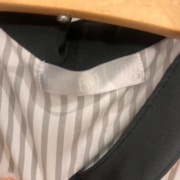 SHORT sleeve bouton with yellow bird size medium ESQ - Picture 3 of 6